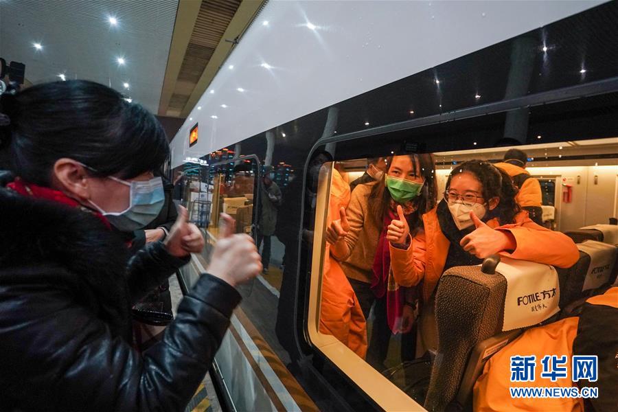(新华全媒头条·图文互动)(2)上下同心,守望相助——中国抗疫众志成城的生动实践